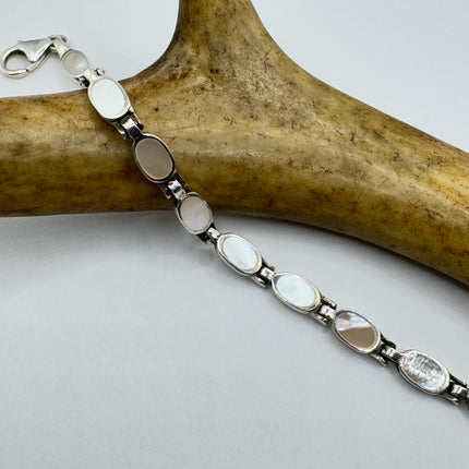 Vintage white Bracelet mother Pearl Set in 925 Sterling Silver