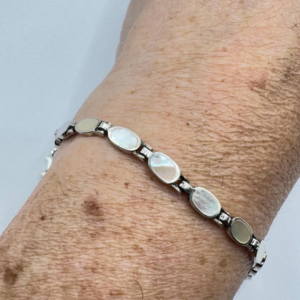 Vintage white Bracelet mother Pearl Set in 925 Sterling Silver