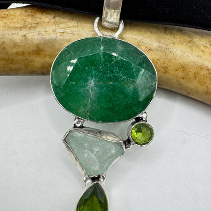 Vintage Green Emerald Boho Silver Choker Necklace - Antique Style Design