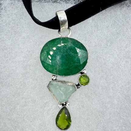 Vintage Green Emerald Boho Silver Choker Necklace - Antique Style Design