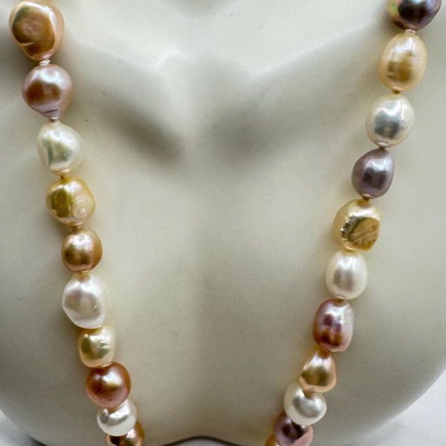Vintage Tri color Pearl Necklace