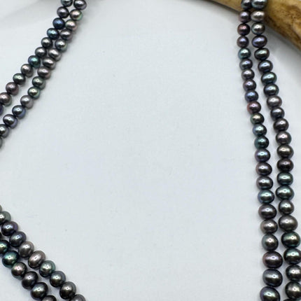 Elegant Peacock Black Pearl Necklace - Sterling Silver Hand Knotted Vintage 28 inches - Everyday Minimal