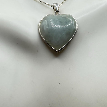 Vintage Green Jade Heart Shaped Choker 925 Sterling Silver Necklace