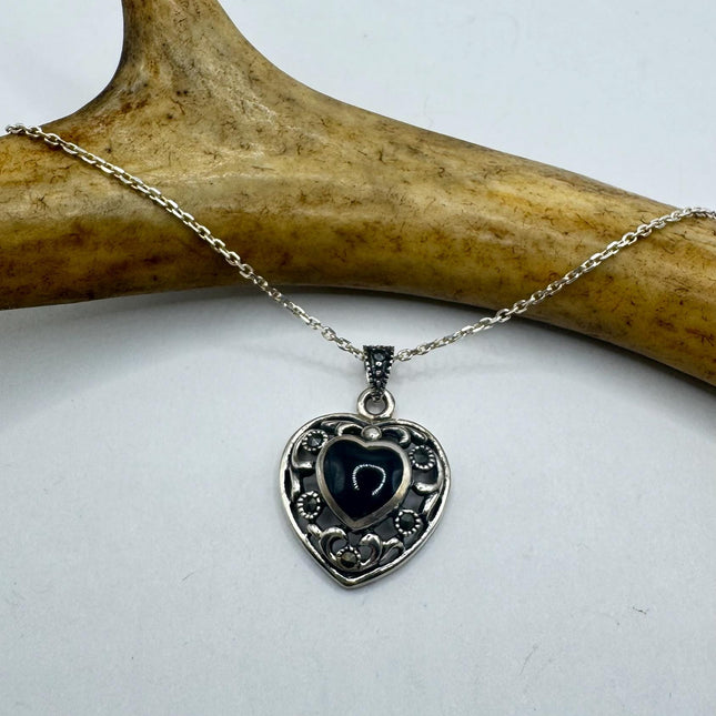 Vintage black Onyx Marcasite Heart Necklace Dainty 925 Sterling Silver Chain, Delicate Design