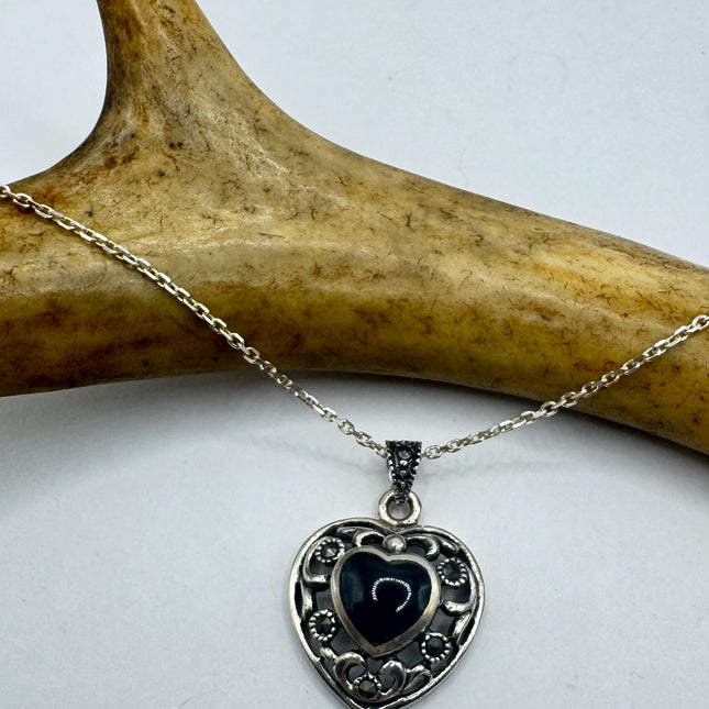 Vintage black Onyx Marcasite Heart Necklace Dainty 925 Sterling Silver Chain, Delicate Design