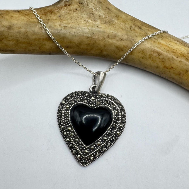 Vintage black Onyx Marcasite Heart Necklace Dainty 925 Sterling Silver Chain, Delicate Design