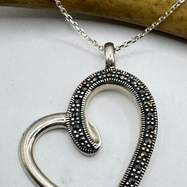 Vintage black Onyx Marcasite Heart Necklace Dainty 925 Sterling Silver Chain, Delicate Design