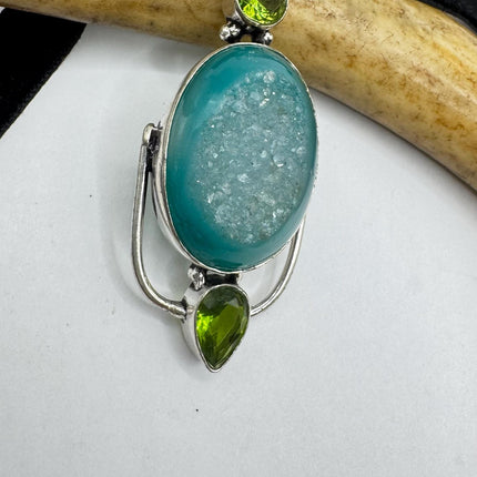 Vintage Green Geode Agate Choker Necklace - Bronze and Silver Finish - Unique Velvet Ribbon Design
