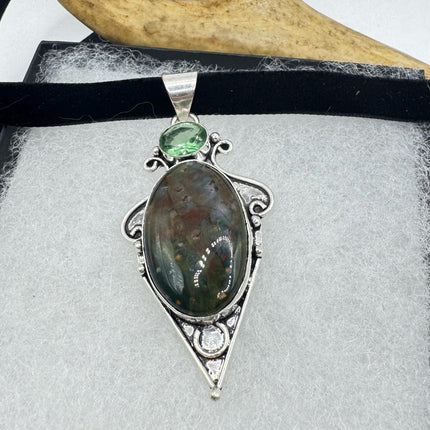 Vintage Green Jasper Choker Necklace - Bronze and Silver Finish - Unique Velvet Ribbon Design