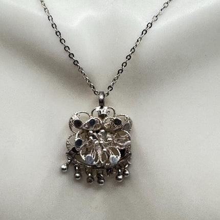 Vintage Filigree flower Pendant Necklace