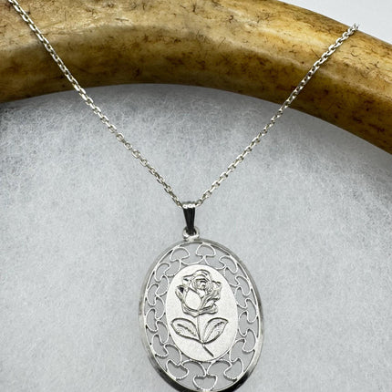 Vintage Rose flower Pendant Necklace