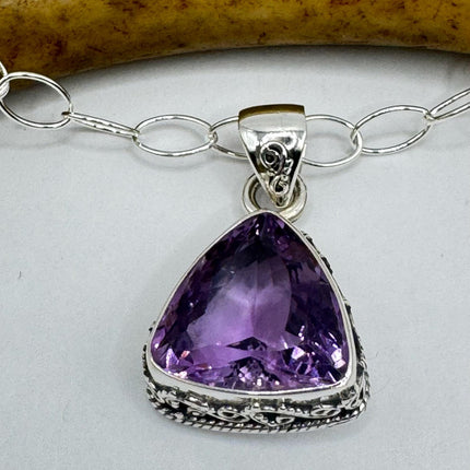 Vintage Silver Pendant Necklace