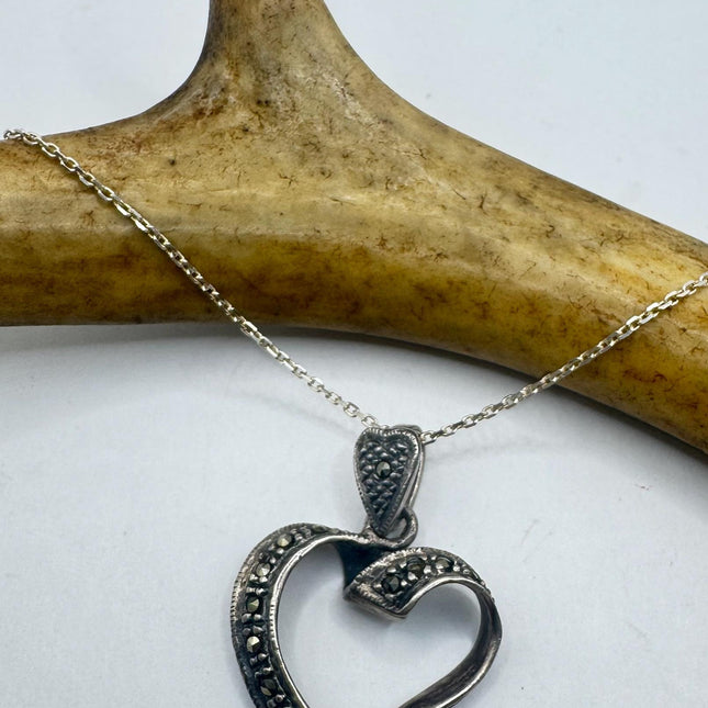 Vintage black Onyx Marcasite Heart Necklace Dainty 925 Sterling Silver Chain, Delicate Design