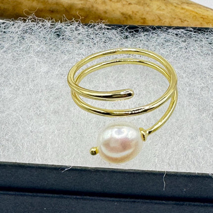 Vintage White Pearl Cocktail Ring Band Gold 925 Sterling Silver Adjustable
