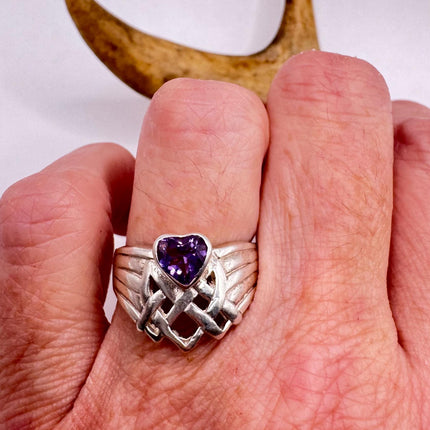 Vintage Purple Amethyst Heart Ring Band 925 Sterling Silver cocktail statement ring