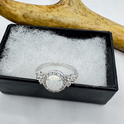 Vintage Tiny Gemstone Ring