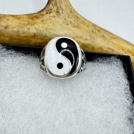 Vintage Black White Enamel Yin Yang Mens Ring 925 Sterling Silver Band Deco Antique Cocktail Statement ring
