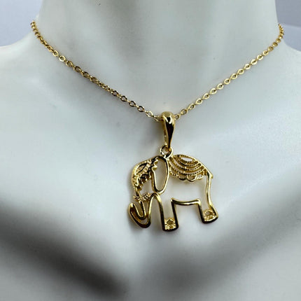 Vintage Gold Pendant Necklace
