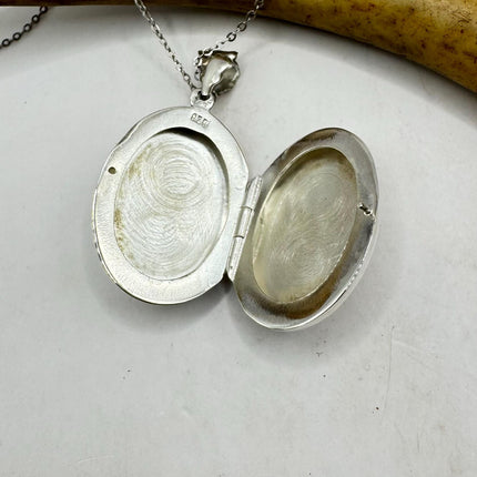Vintage Praying hands Photo Locket Necklace