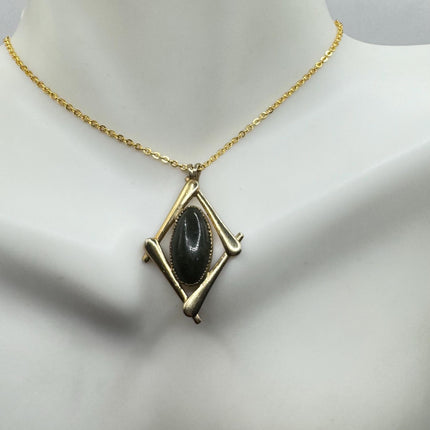 Vintage Jade Gold Filled Necklace - Lucky Everyday Minimal