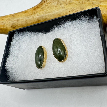 Vintage Green Jade Gold Earrings