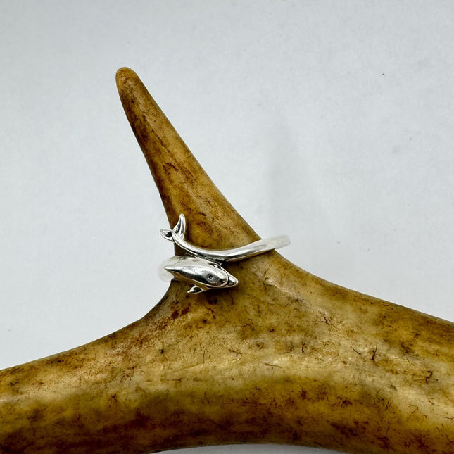Vintage Silver dolphin Ring