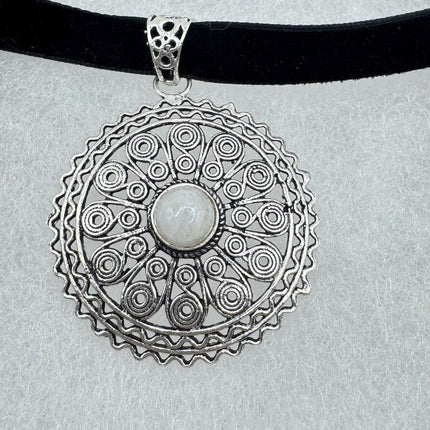 Vintage White Bronze Rainbow Moonstone Black Velvet Choker Pendant Necklace