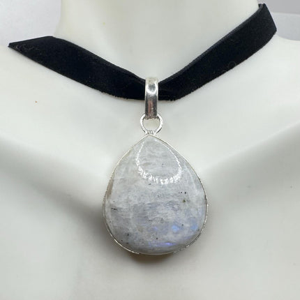 Vintage Silver Bronze Rainbow Moonstone Black Velvet Choker Pendant Necklace