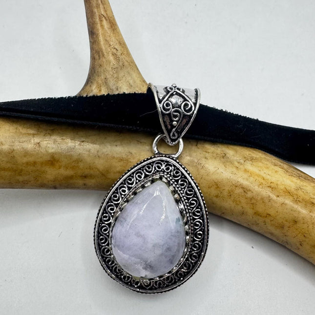 Vintage Silver Bronze Rainbow Moonstone Black Velvet Choker Pendant Necklace