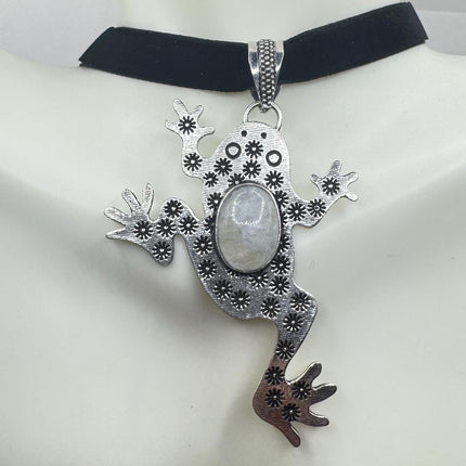 Vintage Silver Bronze Rainbow Moonstone Black Velvet Choker Pendant Necklace