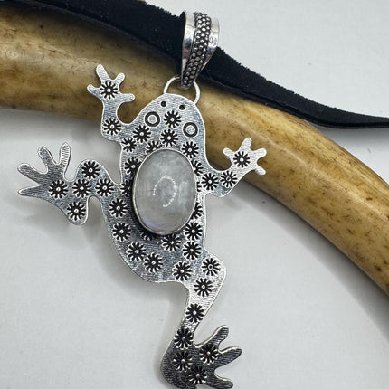 Vintage Silver Bronze Rainbow Moonstone Black Velvet Choker Pendant Necklace