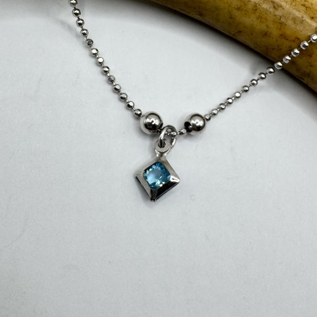 Vintage Tiny Blue Topaz Necklace Dainty Sterling Silver Chain Minimalist Crystal 925 Silver Simple Style