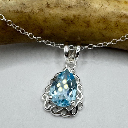 Vintage Tiny Blue Topaz Necklace Dainty Sterling Silver Chain Minimalist Crystal 925 Silver Simple Style