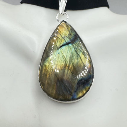 Vintage Silver Bronze Rainbow Labradorite Black Velvet Choker Pendant Necklace