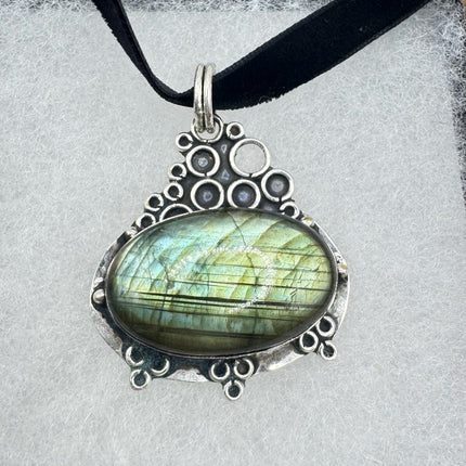 Vintage Silver Bronze Rainbow Labradorite Black Velvet Choker Pendant Necklace