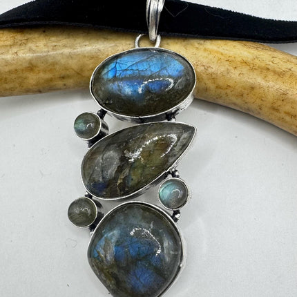 Vintage Silver Bronze Rainbow Labradorite Black Velvet Choker Pendant Necklace