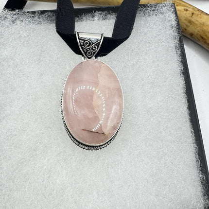 Vintage Pink Rose Quartz Boho Black Velvet Choker Silver Necklace - oval shape