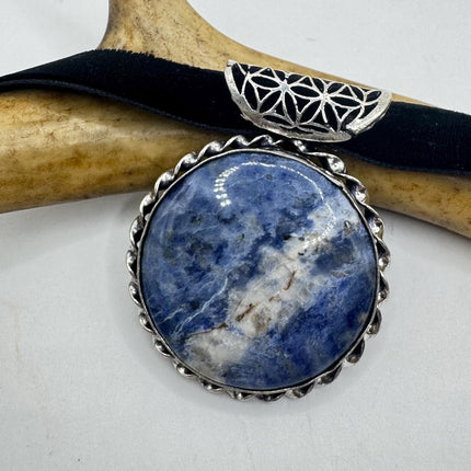 vintage blue Blue Lapis Lazuli Gemstone Crystal