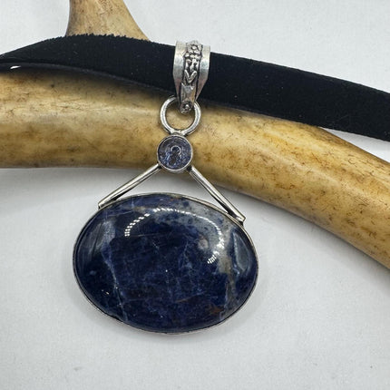 vintage blue Blue Lapis Lazuli Gemstone Crystal