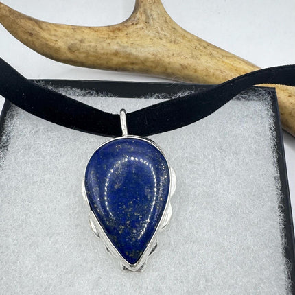 vintage blue Blue Lapis Lazuli Gemstone Crystal