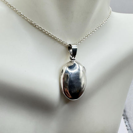 Vintage Silver Photo Locket Necklace