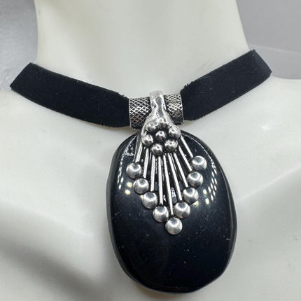 Vintage Black Onyx Pendant Ribbon Choker Necklace Silver Bronze Necklace Statement