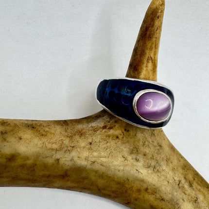Vintage White Mother of Pearl Chunky Ring - 925 Sterling Silver - Engagement Wedding Band