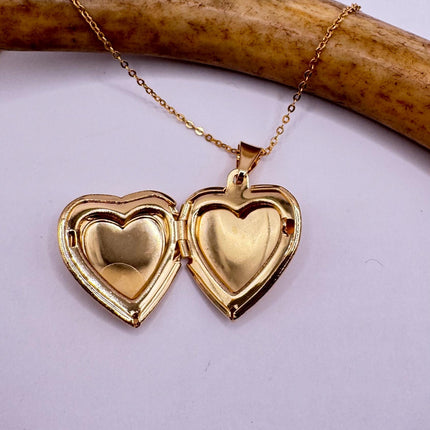 Vintage Tiny Gold Heart Photo Locket Necklace 9K Gold Filled Memory Charm on Delicate Gold Chain - Vintage Style Photo Necklace