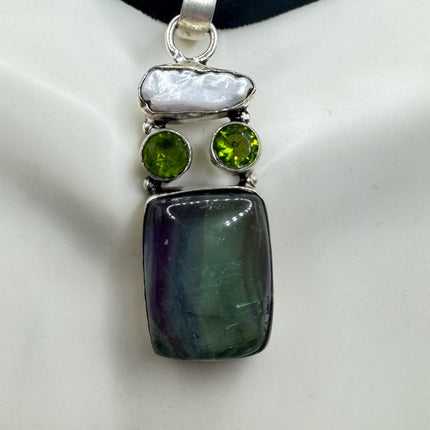 Vintage Silver Bronze Purple Green Fluorite Black Velvet Choker Pendant Necklace