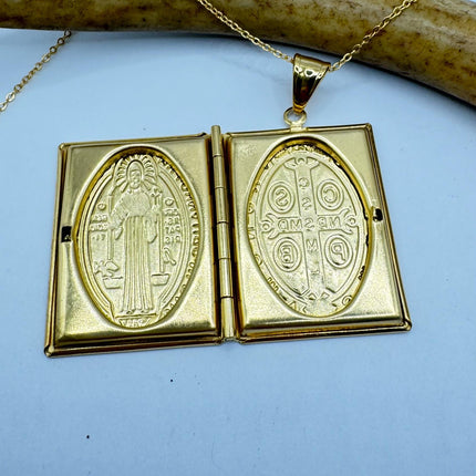Vintage Photo Locket |Etched Book Memory Charm Pendant Stainless Steel