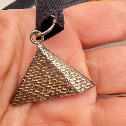 Vintage Pyramid 925 Sterling Silver Black Velvet Choker Necklace Elijah Colletion