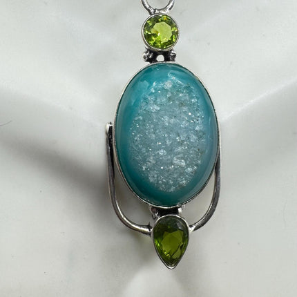 Vintage Green Geode Agate Choker Necklace - Bronze and Silver Finish - Unique Velvet Ribbon Design