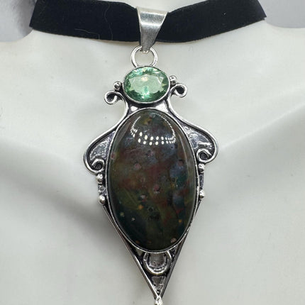Vintage Green Jasper Choker Necklace - Bronze and Silver Finish - Unique Velvet Ribbon Design