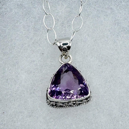 Vintage Silver Pendant Necklace